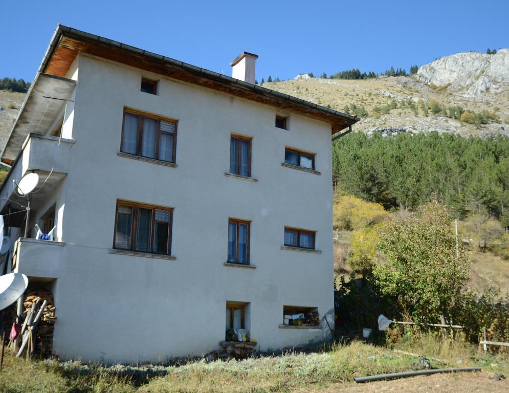Kristal Guest House Триград Экстерьер фото
