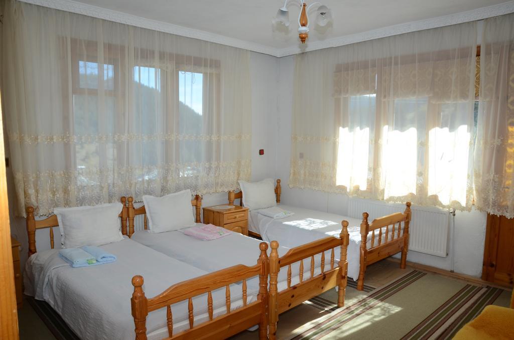 Kristal Guest House Триград Экстерьер фото